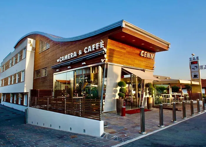 Camera & Caffe Cenni