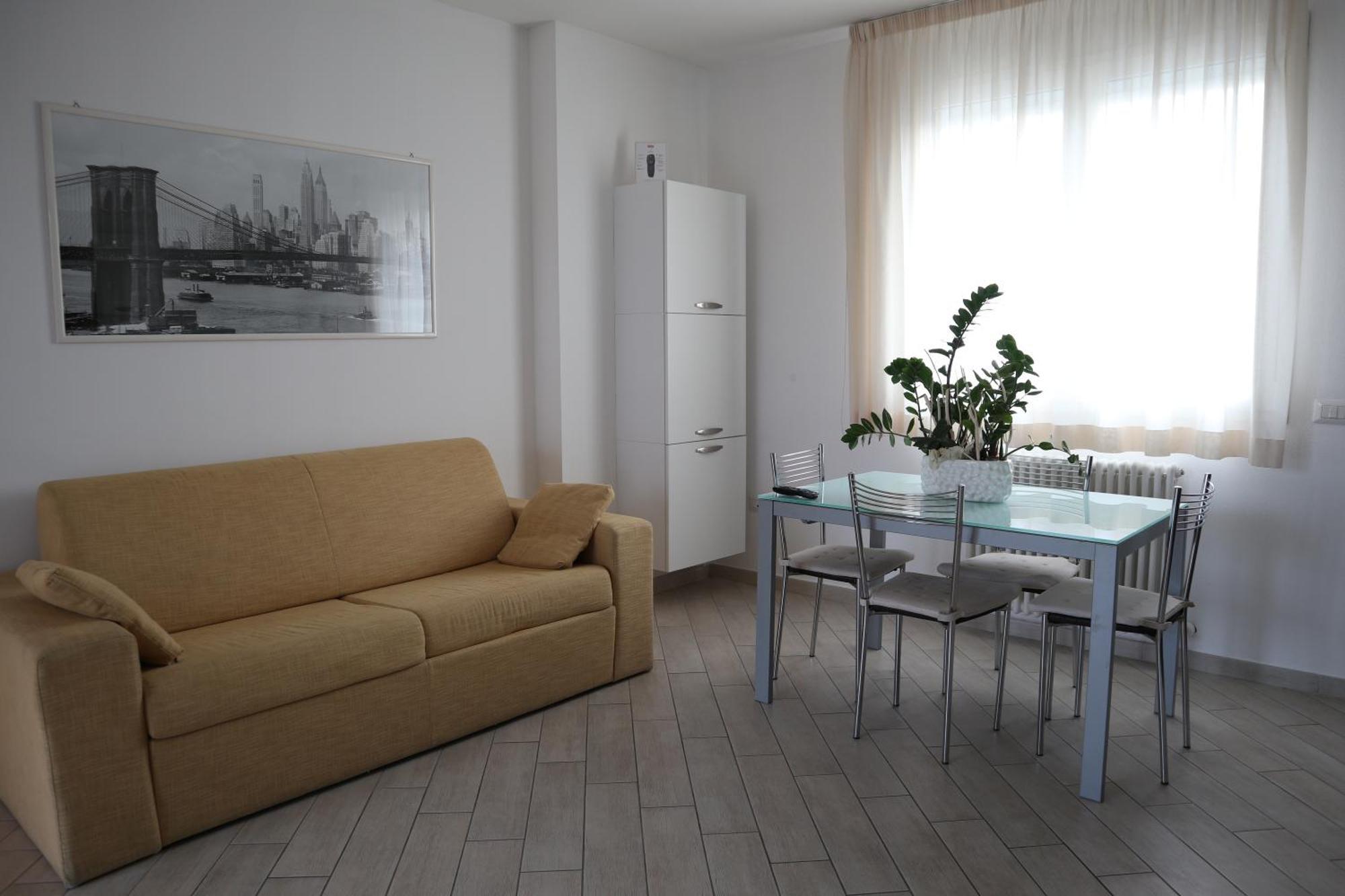 Camera & Caffe Cenni Aparthotel