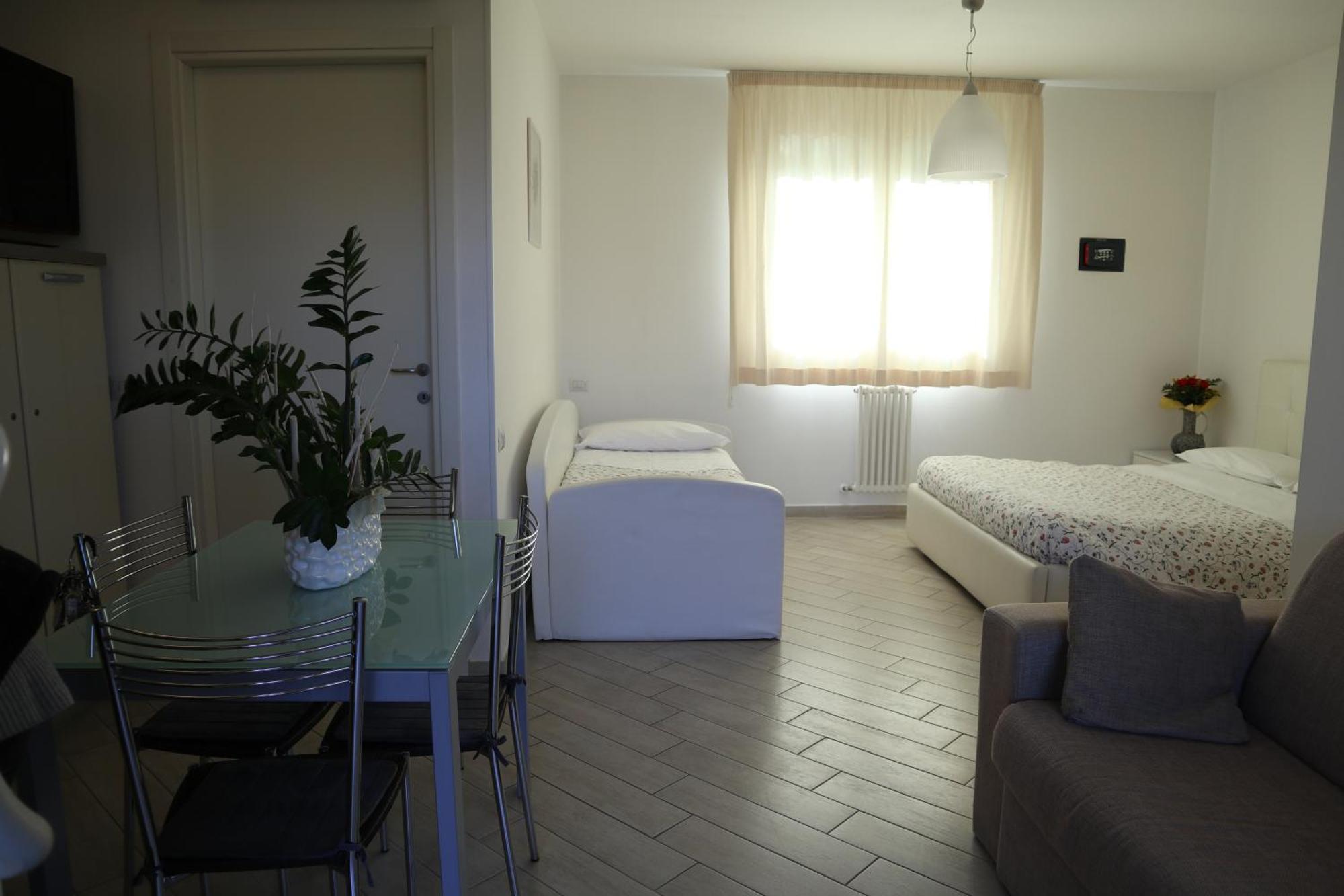Apartahotel & Caffe Cenni Fosso Ghiaia