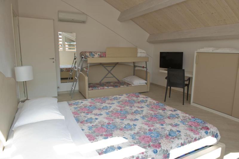Apartahotel & Caffe Cenni