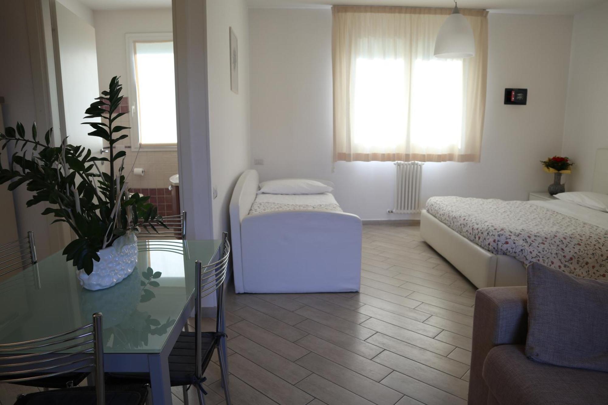 & Caffe Cenni Apartahotel Fosso Ghiaia