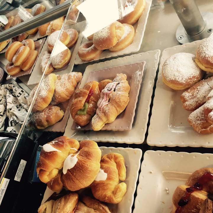 & Caffe Cenni
